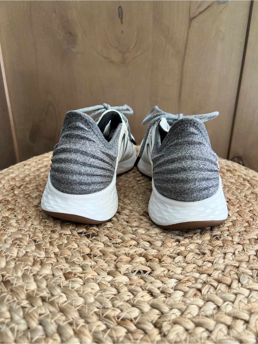 NEW BALANCE ROAV V1 SNEAKERS - Picture 4 of 6